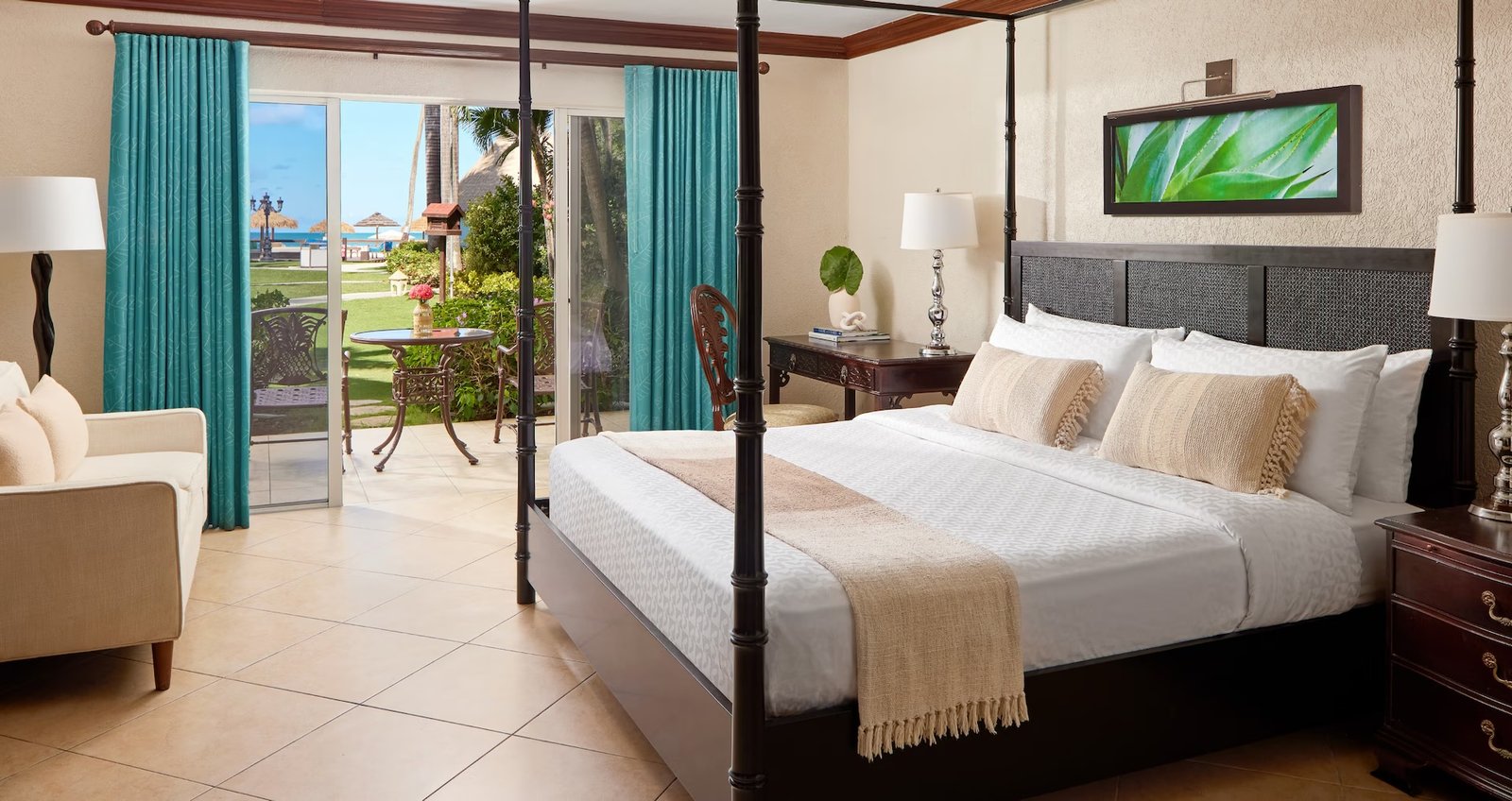 Caribbean Walkout Club Level Veranda Suite