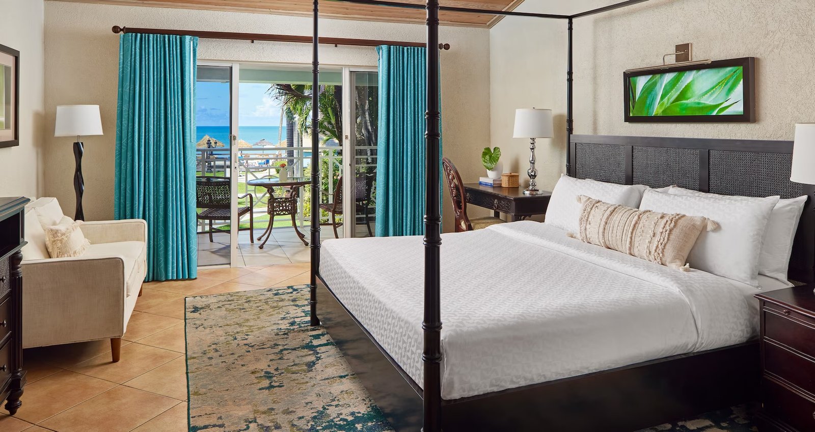 Caribbean Club Level Veranda Suite