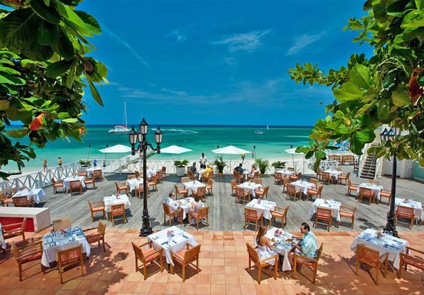 05sandals-montego-bay_bayside-restaurant