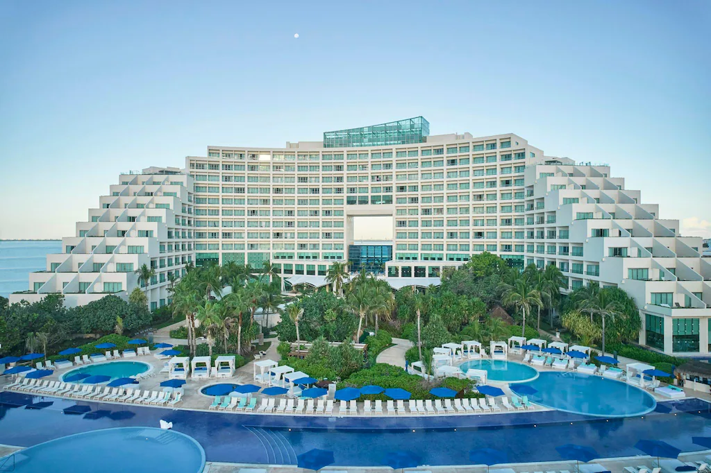 Live Aqua Cancun  resort