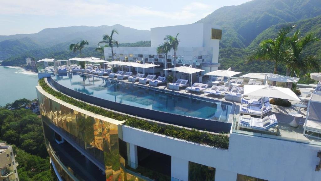 Hotel Mousai Puerto Vallarta resort
