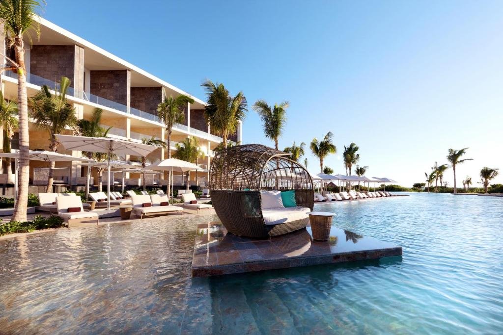 TRS Coral resort