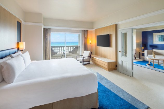 One-Bedroom Oceanfront Butler Suite