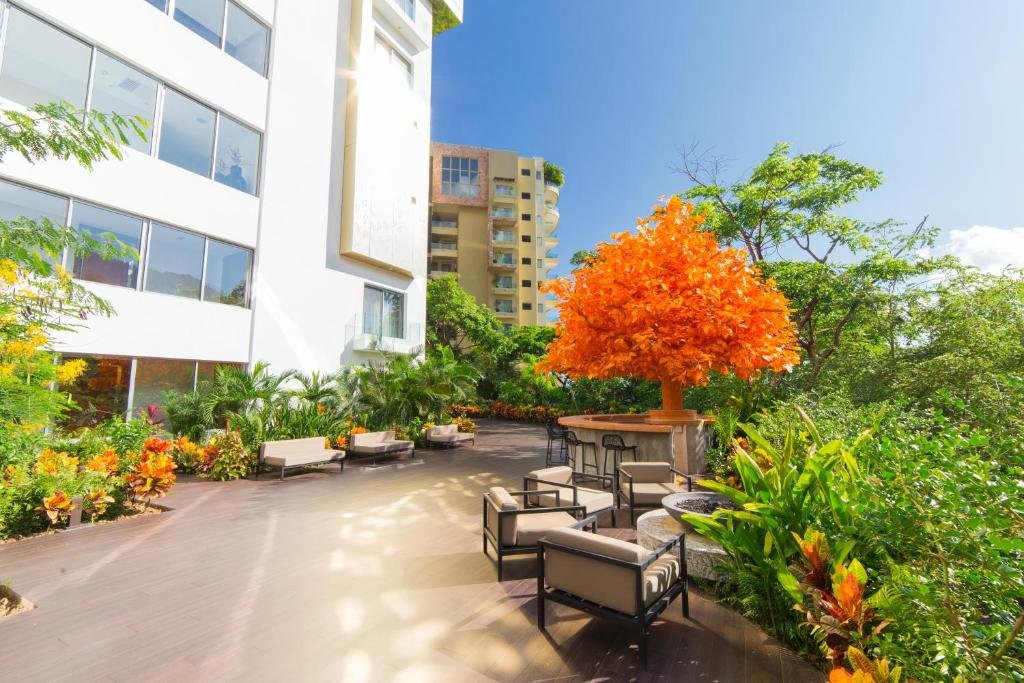 Hotel Mousai Puerto Vallarta resort