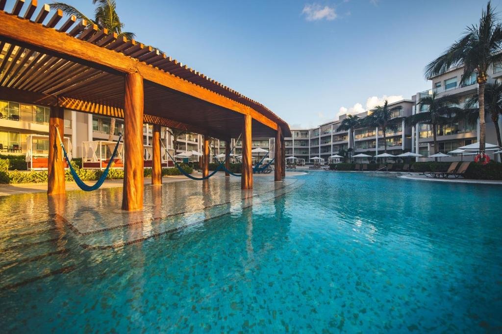 Dreams Jade Resort & Spa resort