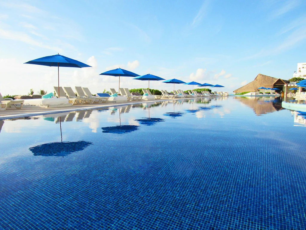 Live Aqua Cancun  resort