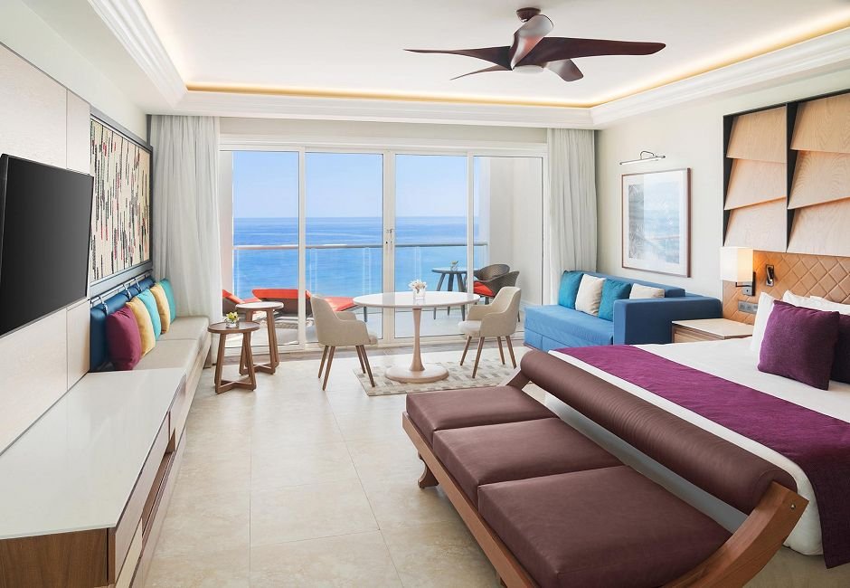 Oceanfront Junior Suite