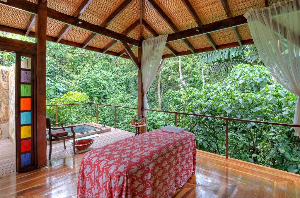 Nayara Springs resort