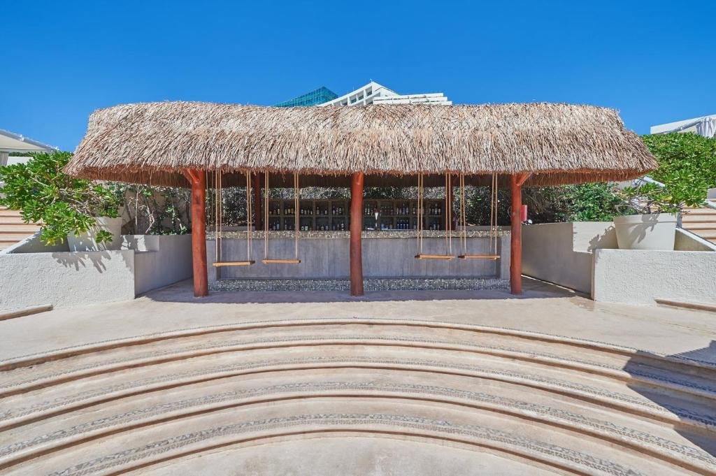 Live Aqua Cancun  resort