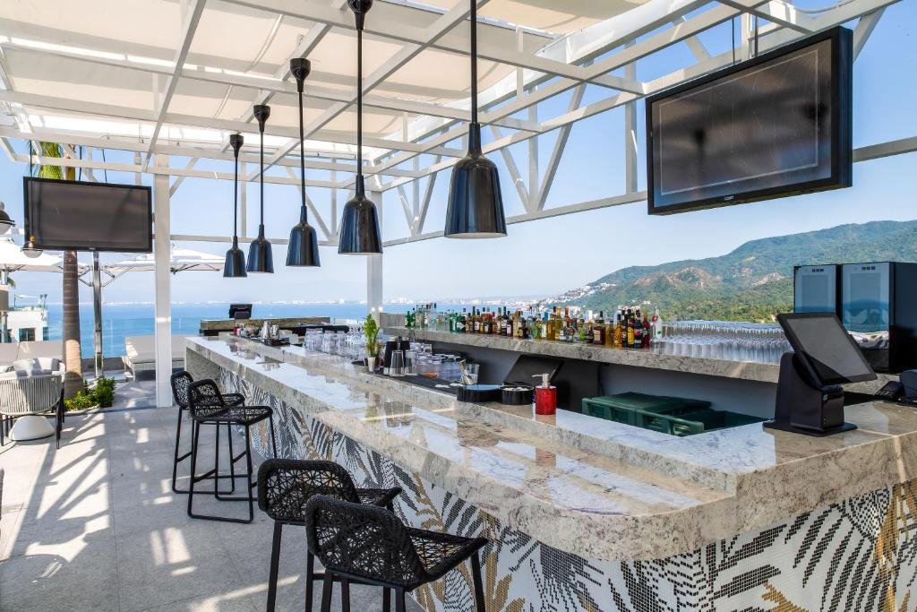 Hotel Mousai Puerto Vallarta resort