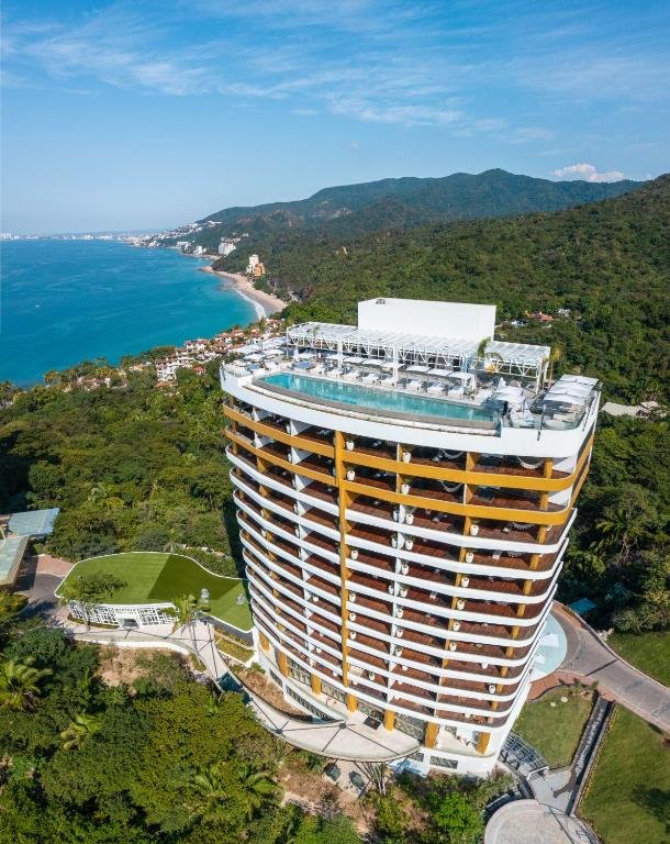 Hotel Mousai Puerto Vallarta resort