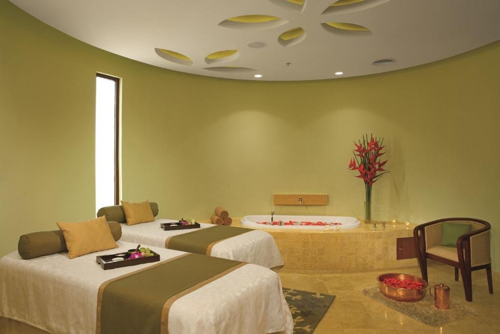 Secrets Playa Mujeres Golf & Spa Resort resort