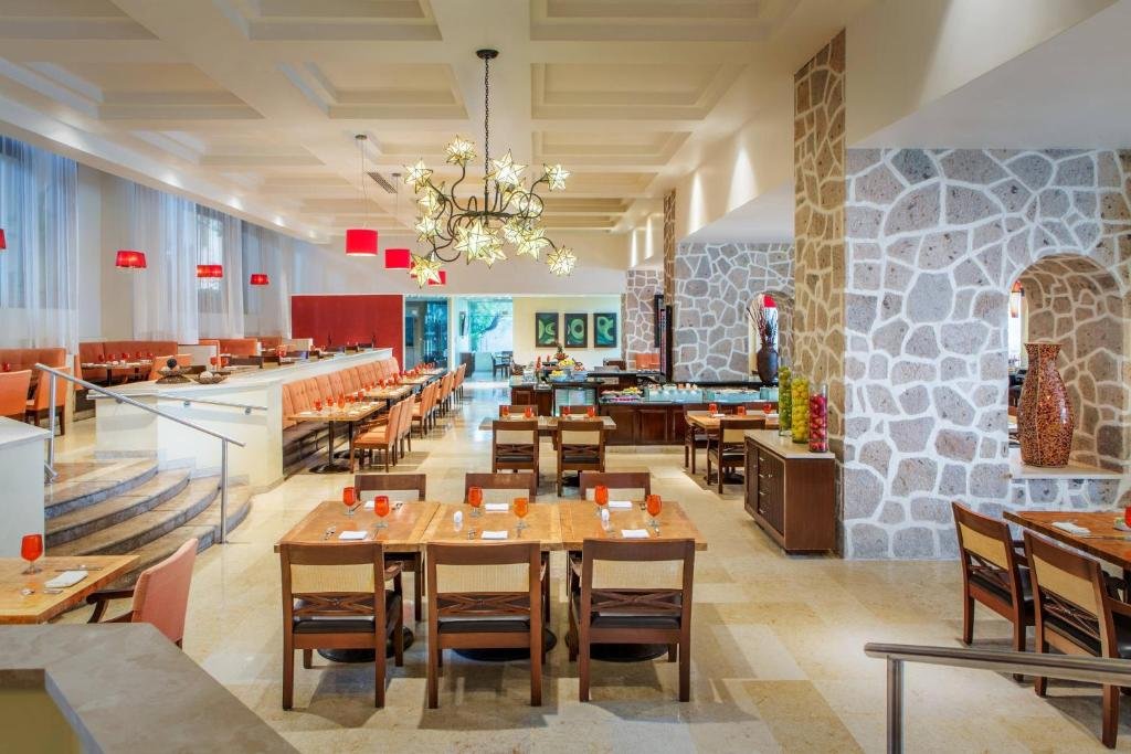 Marriott Puerto Vallarta Resort & Spa  resort