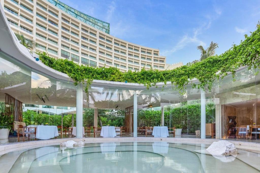 Live Aqua Cancun  resort