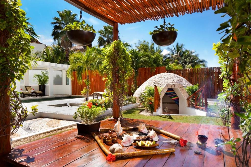 El Dorado Casitas Royale resort