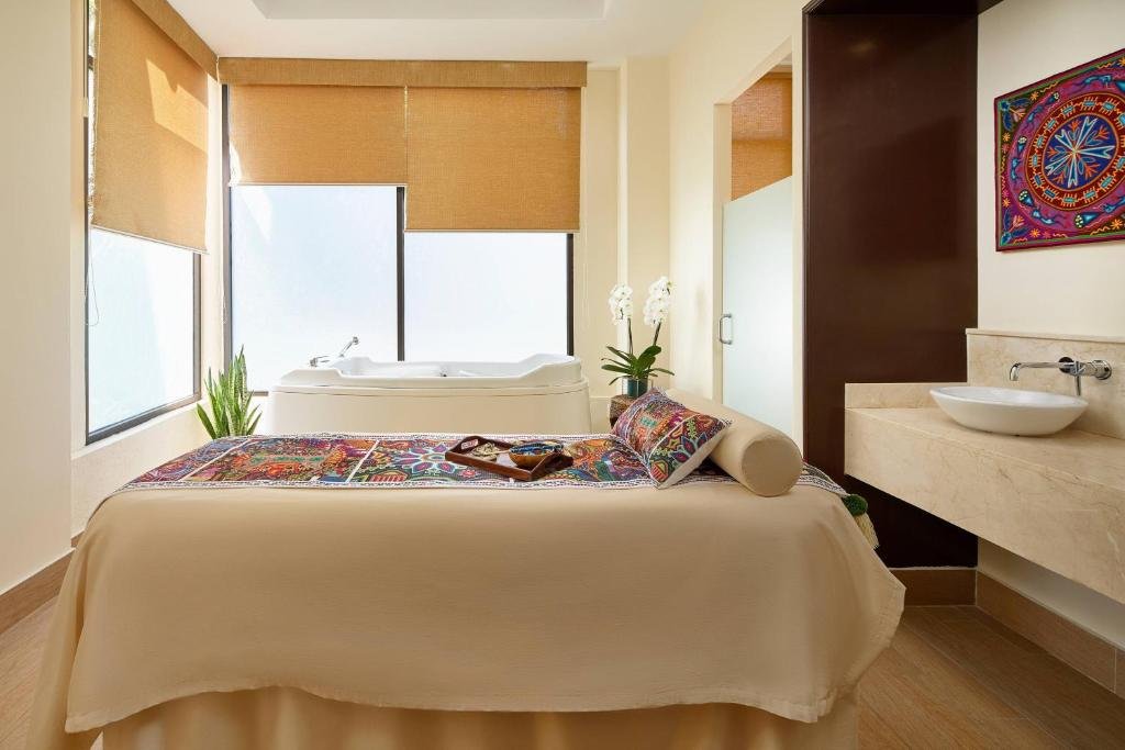 Marriott Puerto Vallarta Resort & Spa  resort