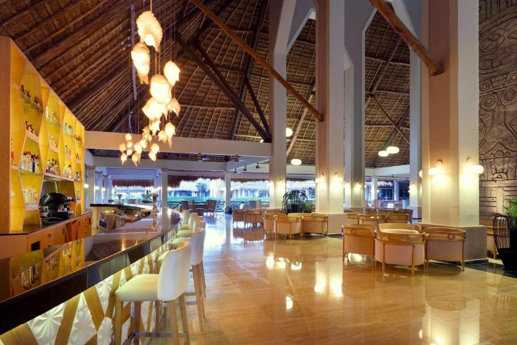 Grand Palladium Select White Sand Resort & Spa resort