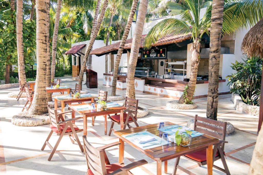El Dorado Seaside Suites  resort