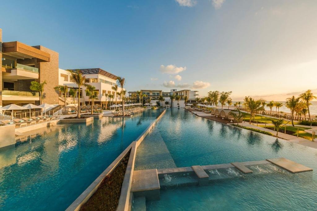 Haven Riviera Cancun Resort & Spa  resort