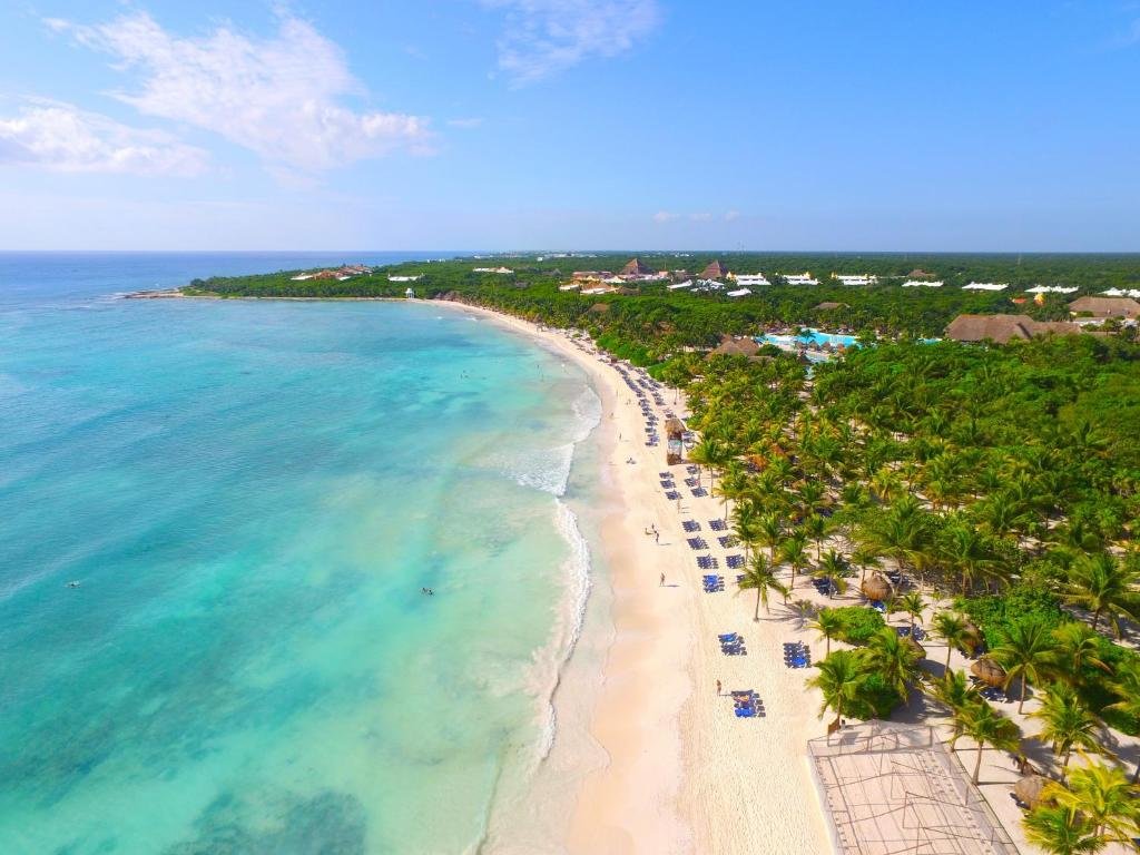 Grand Palladium Colonial Resort & Spa resort