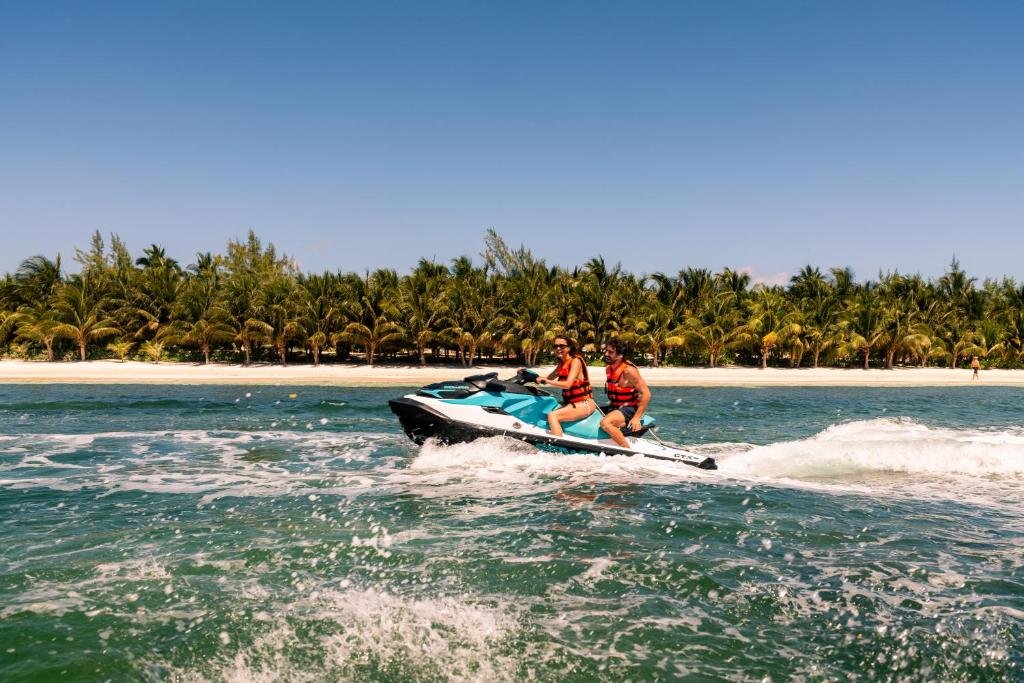 El Dorado Seaside Suites  resort