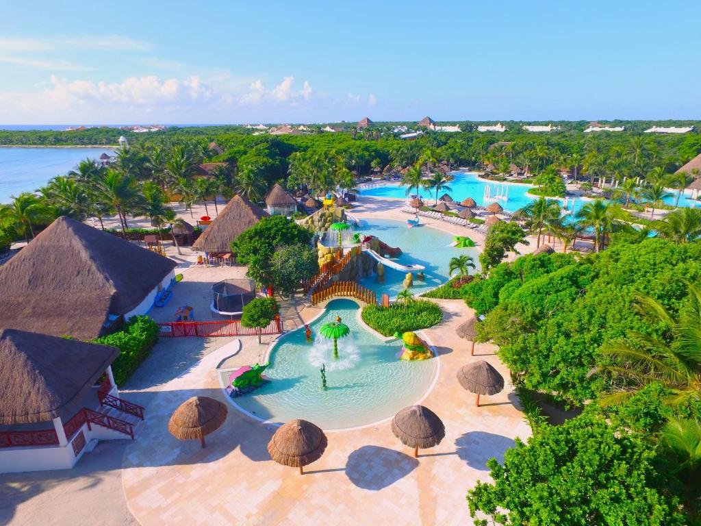 Grand Palladium Kantenah Resort & Spa resort