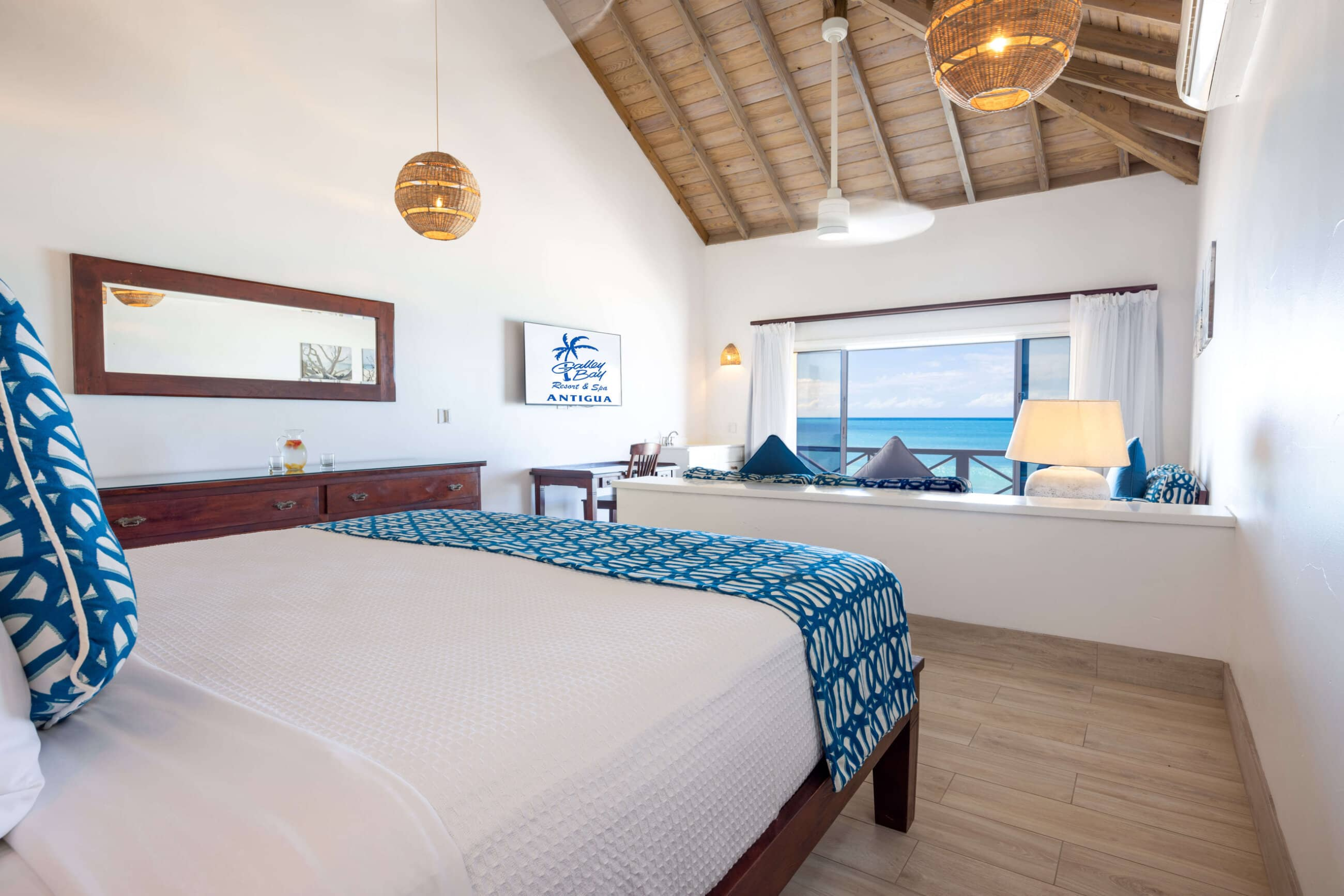 Premium Beachfront Suite