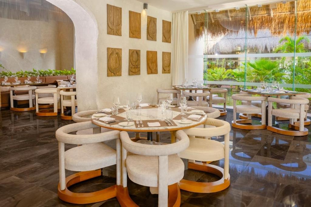 Grand Palladium Kantenah Resort & Spa resort
