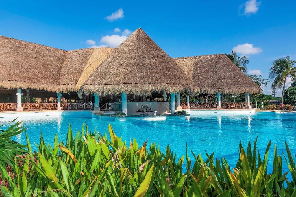 Grand Palladium Select White Sand Resort & Spa resort
