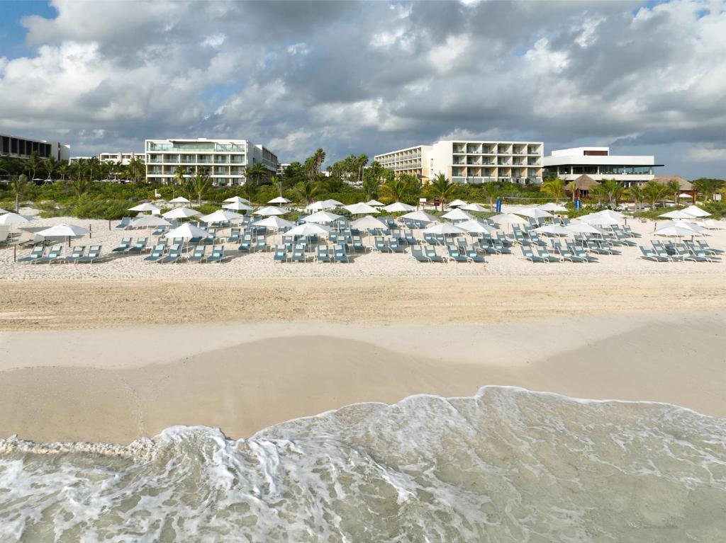Grand Palladium Select Costa Mujeres resort