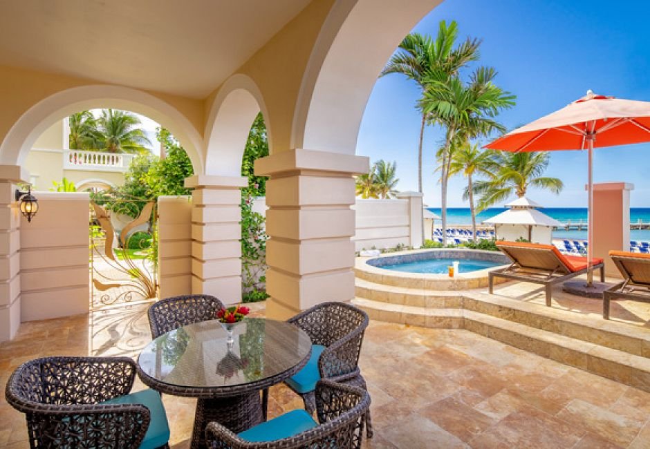 Three-Bedroom Oceanfront Butler Villa