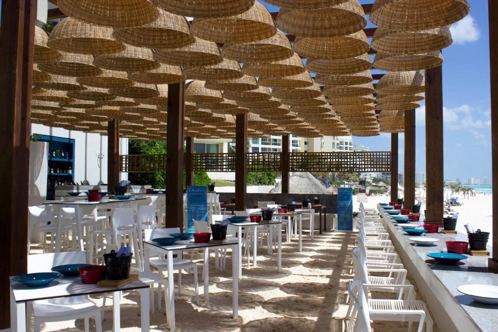Live Aqua Cancun  resort