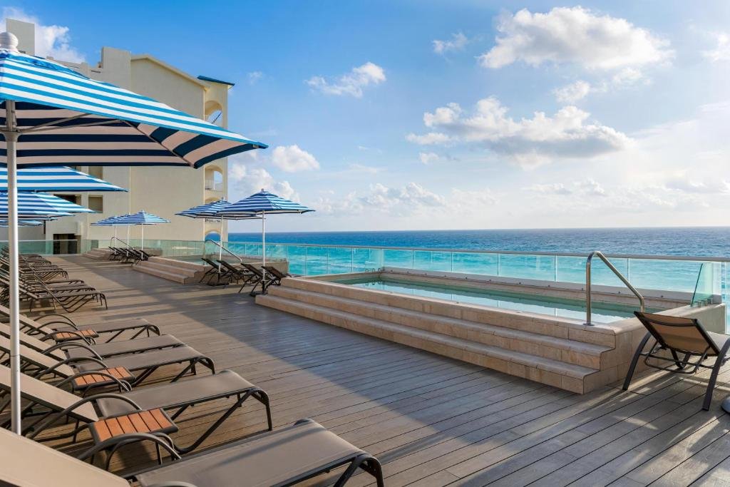 Hilton Cancun Mar Caribe All-Inclusive Resort resort
