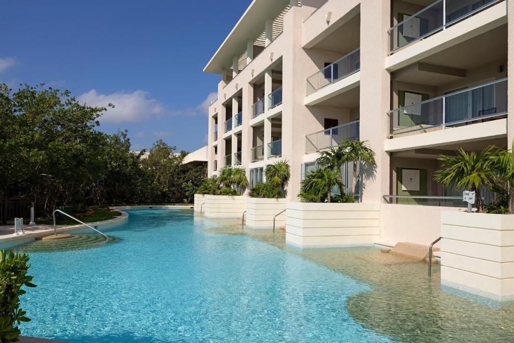 Paradisus Playa del Carmen  resort