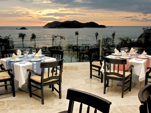 Azul-Ixtapa-Grand-Hotel-ZIHAIG-202312-52_Restaurant