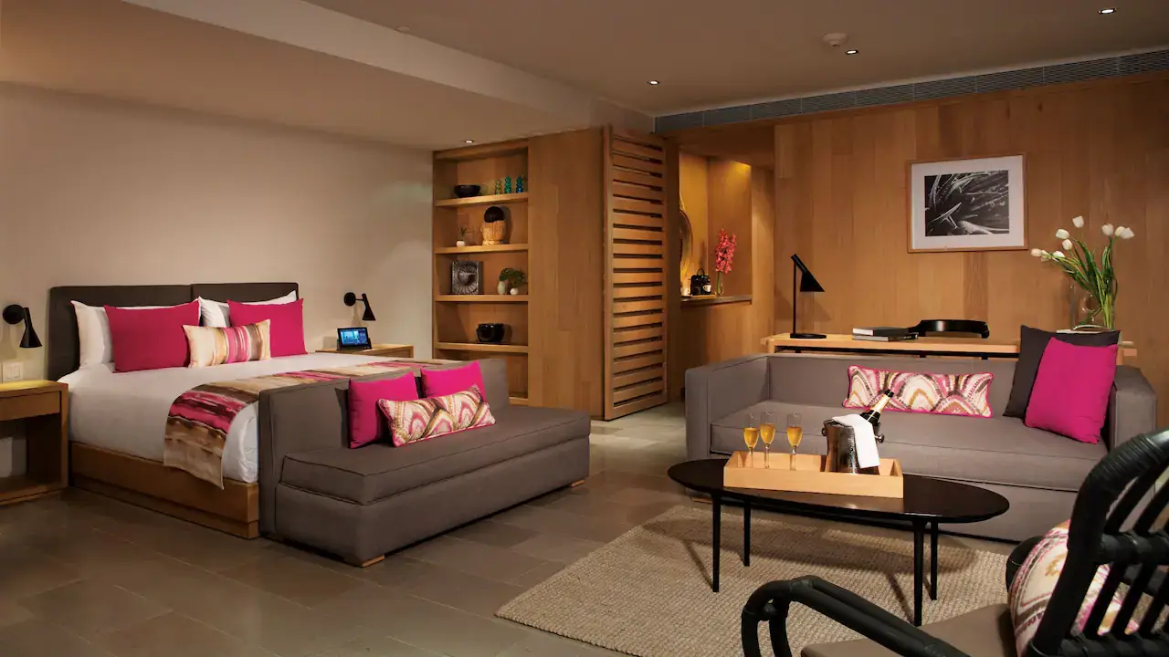 xhale club Romance Suite Marina View