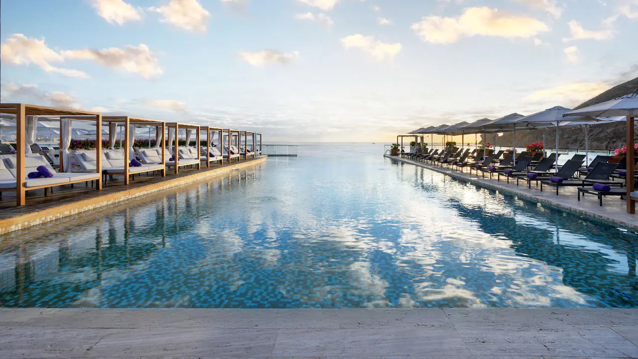BRCSL-P0040-Beach-Club-Infinity-Pool.16x9