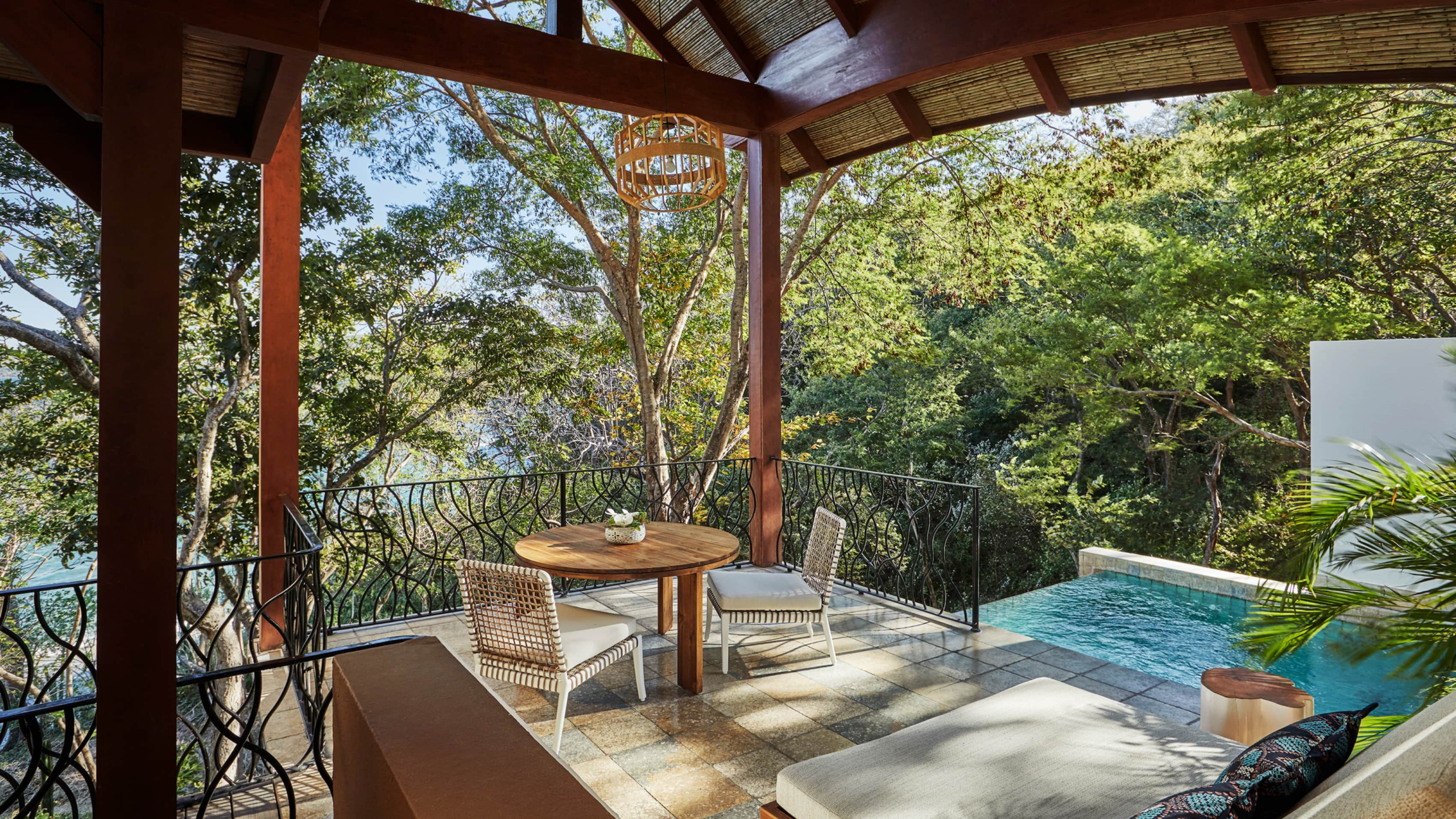 Canopy Plunge Pool Suite (1 Bedroom)