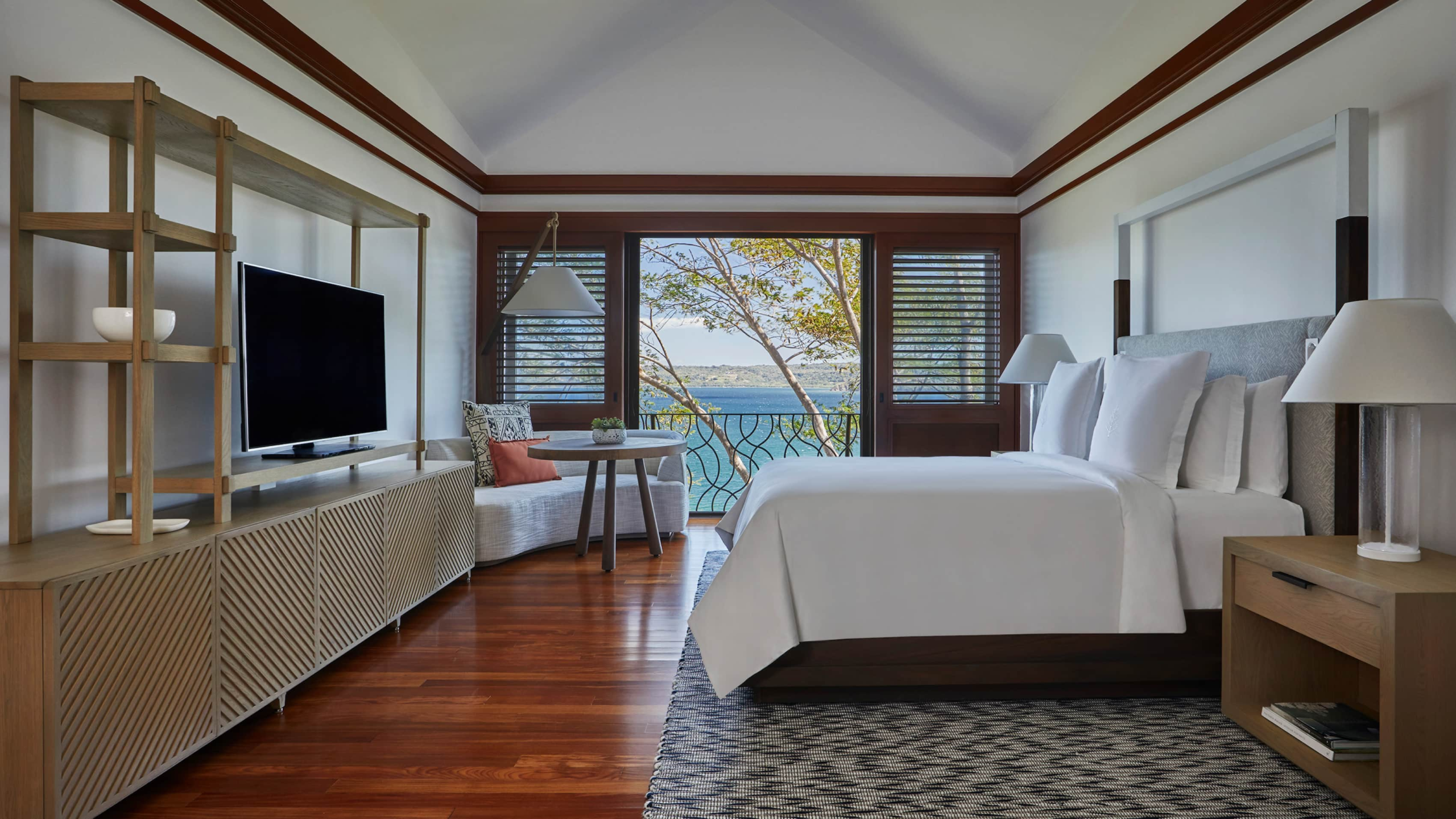Canopy Suite (1 Bedroom)