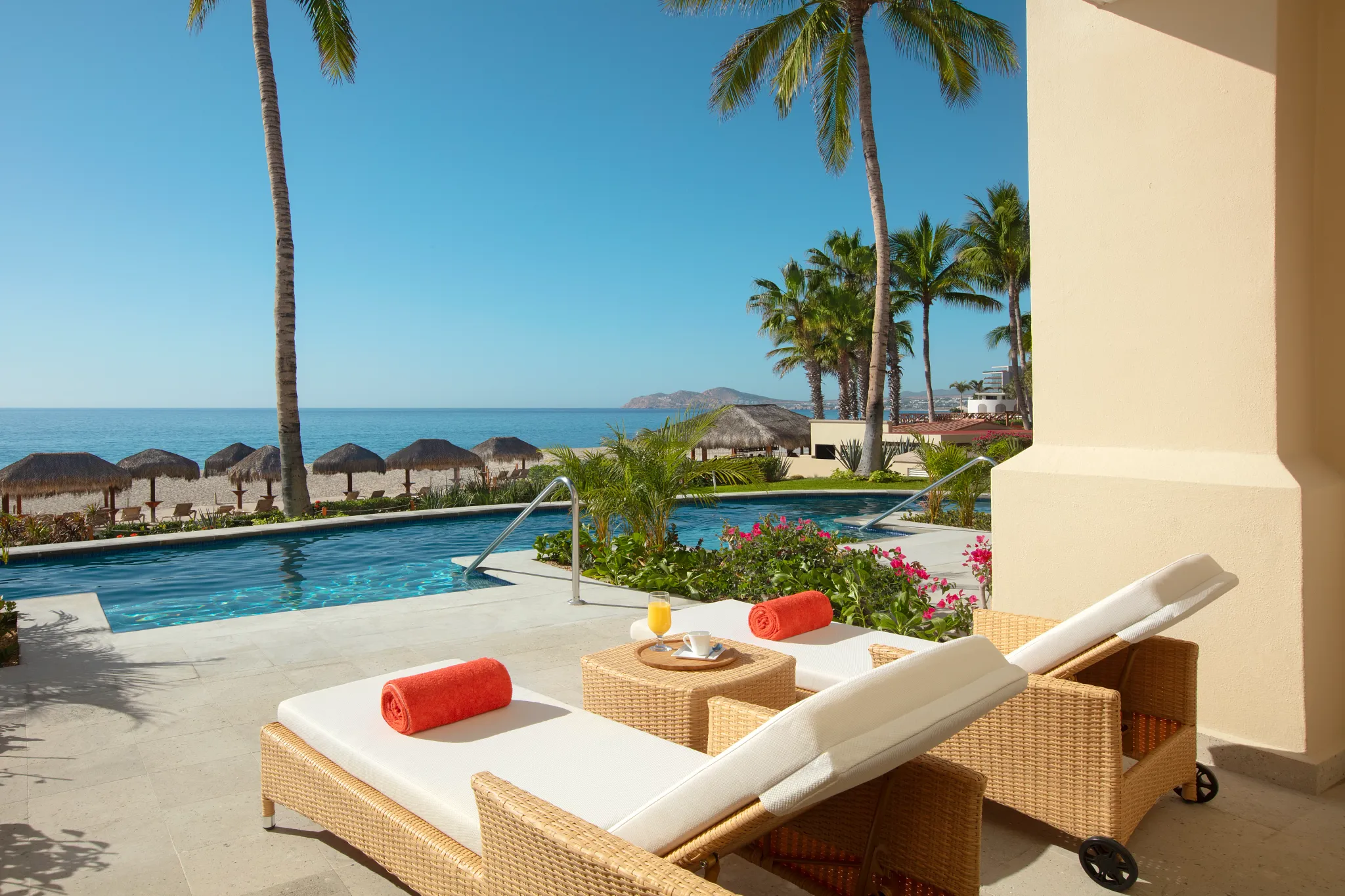 Preferred Club Junior Suite Oceanfront Swim Out