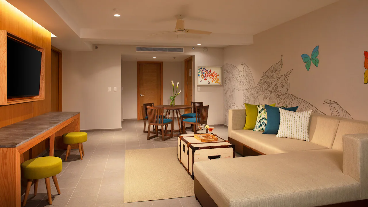 Preferred Club Master Suite Orchid