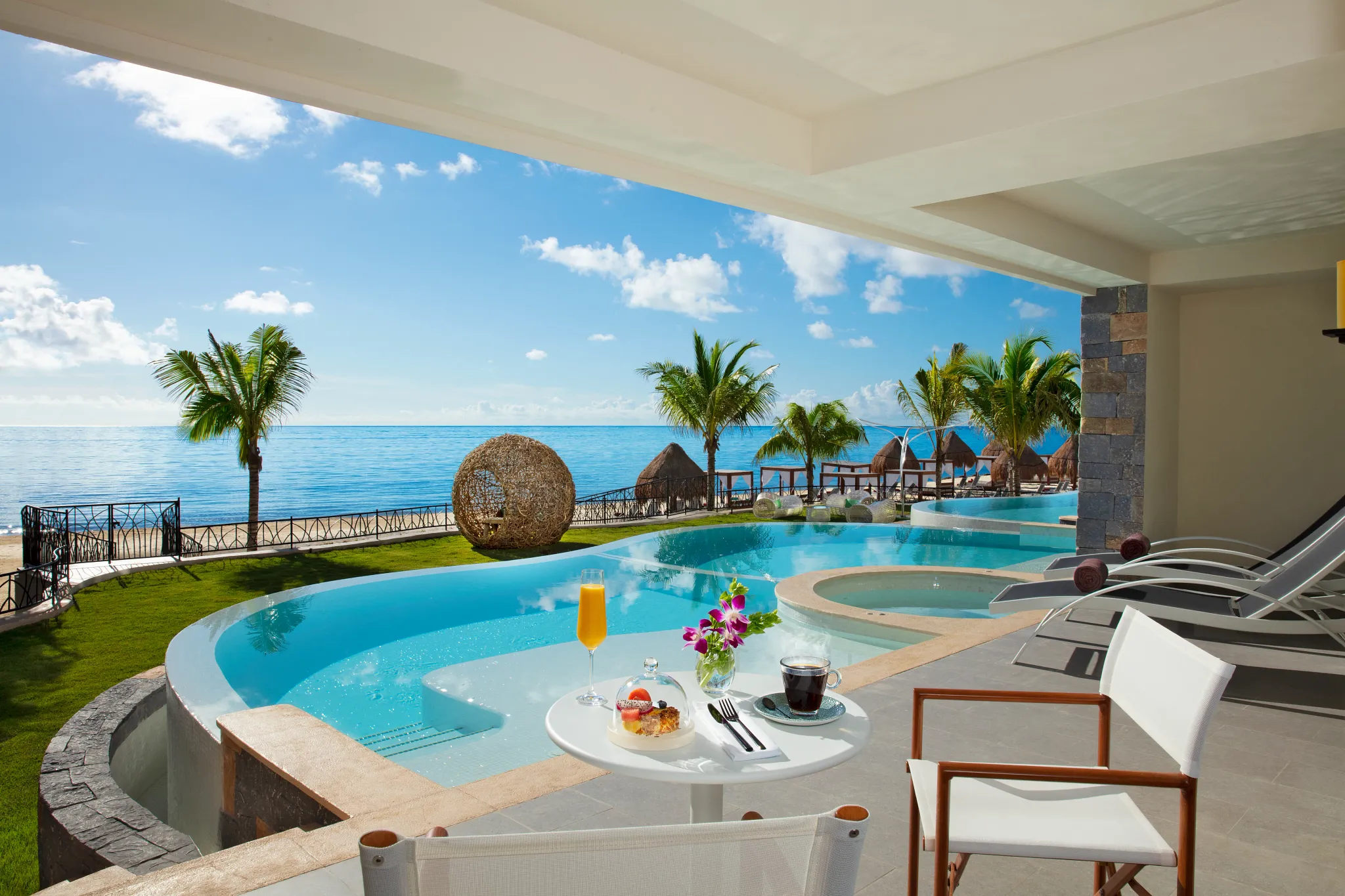 Preferred Club Governor Suite