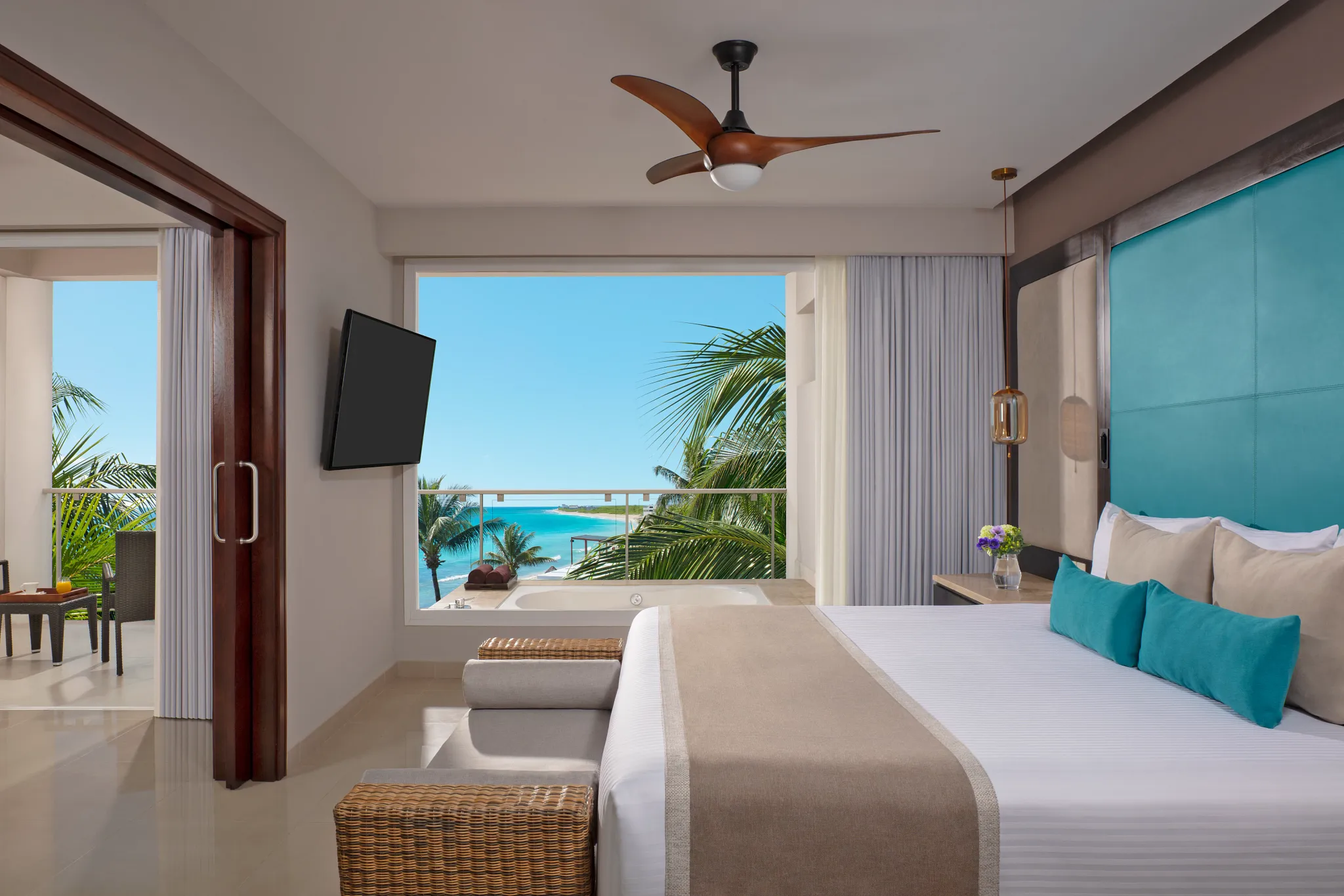 Preferred Club Suite Ocean View at Dreams Jade Resort & Spa