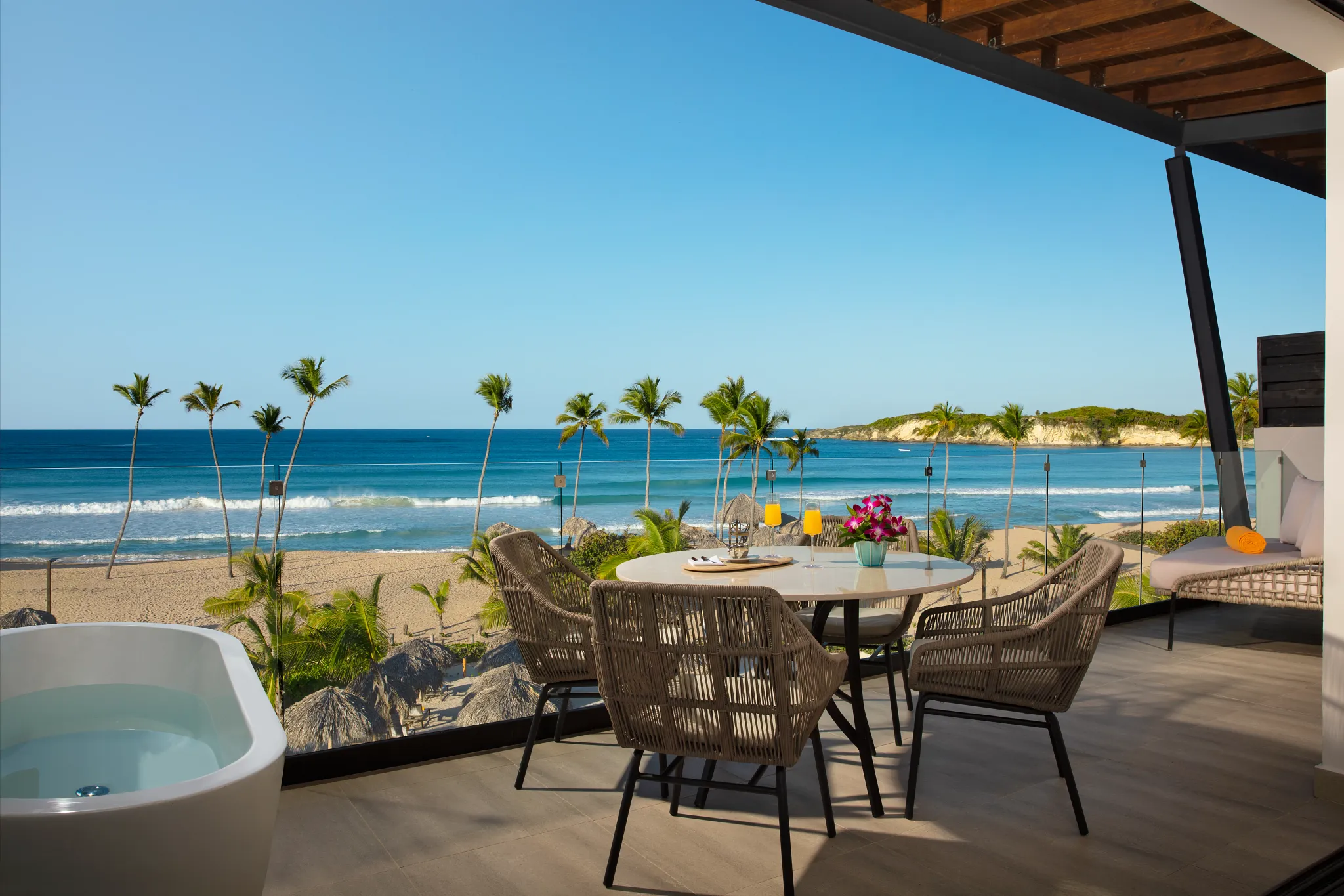 Preferred Club Master Suite Ocean Front