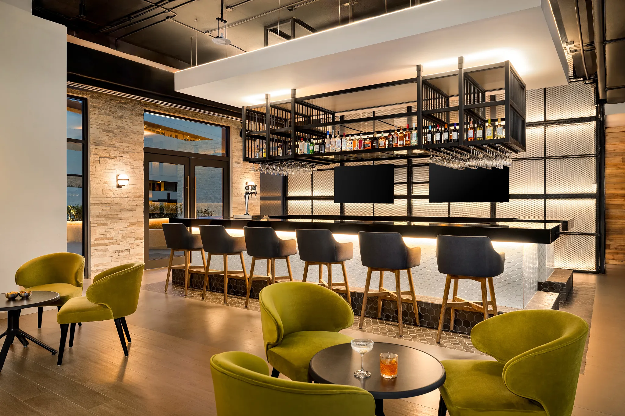 DRMZT-BAR-Desires-01-AFC