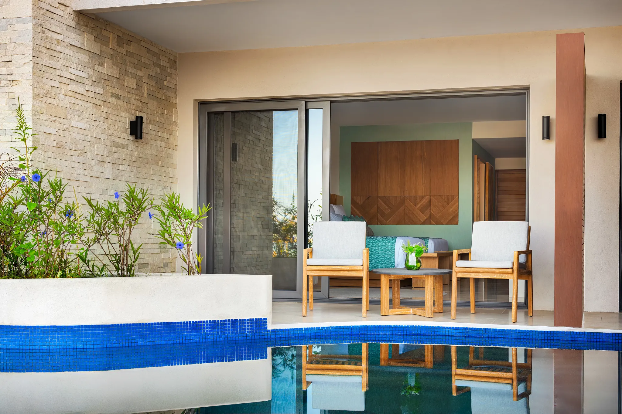 Junior Suite Swim Out