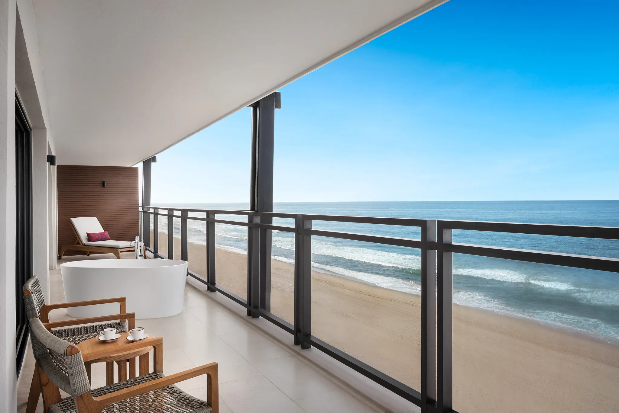 Preferred Club Master Suite Ocean Front