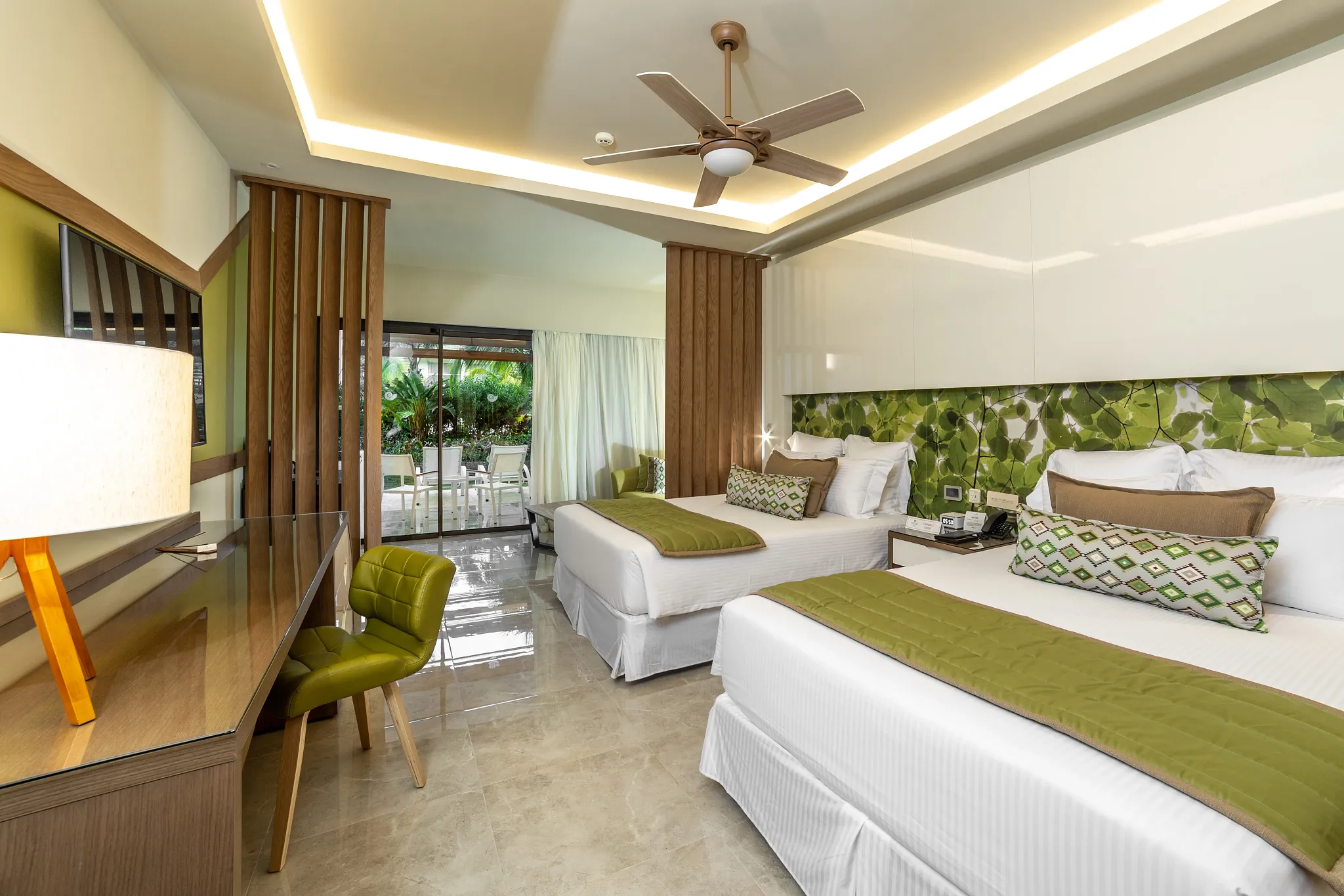 Premium Junior Suite Tropical View