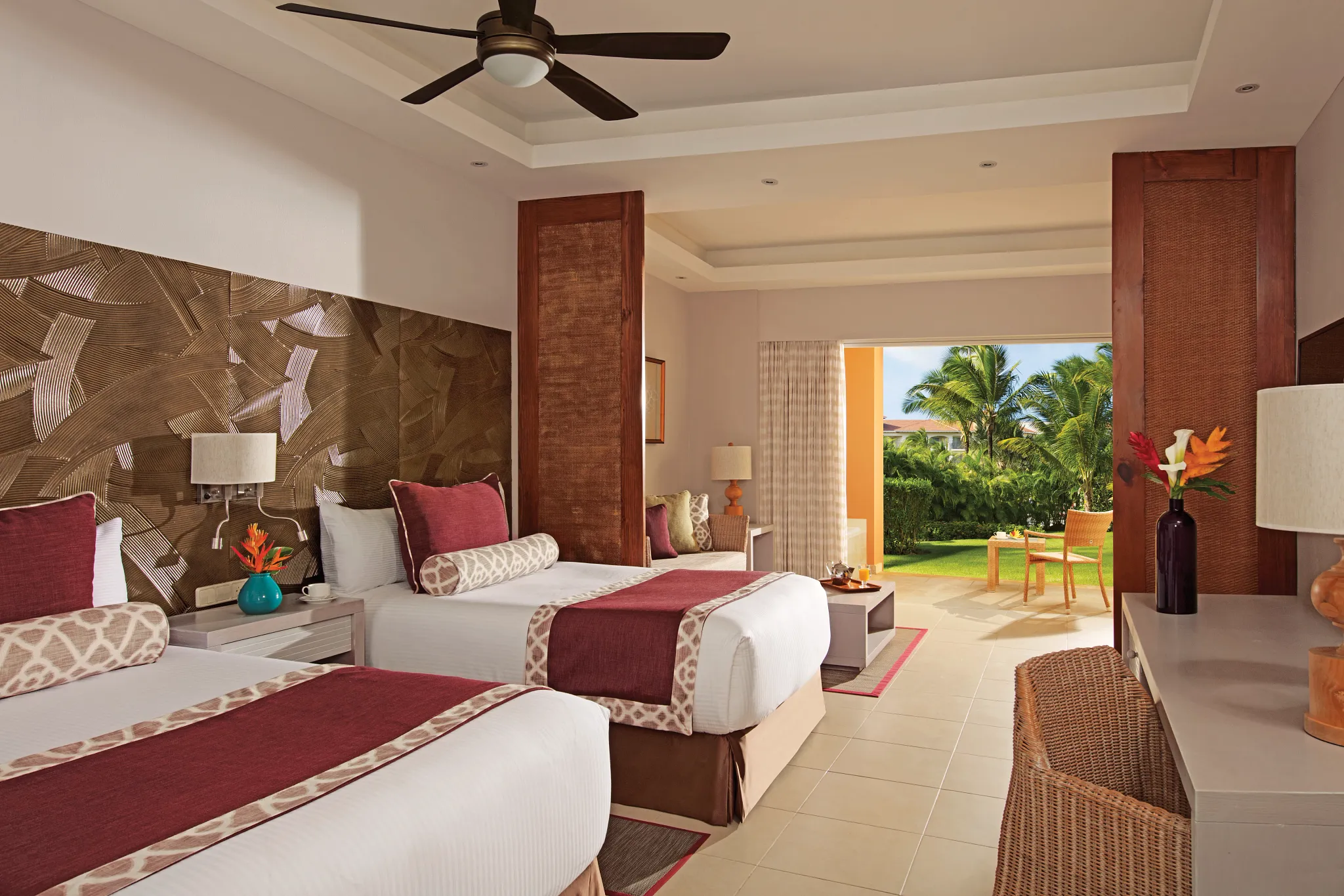 Deluxe Family Room Tropical View