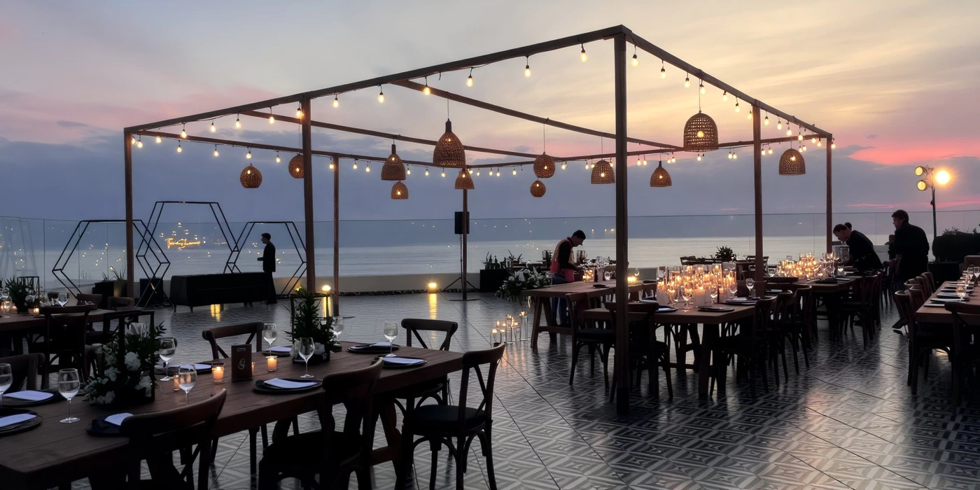 Los Gallos Terrace